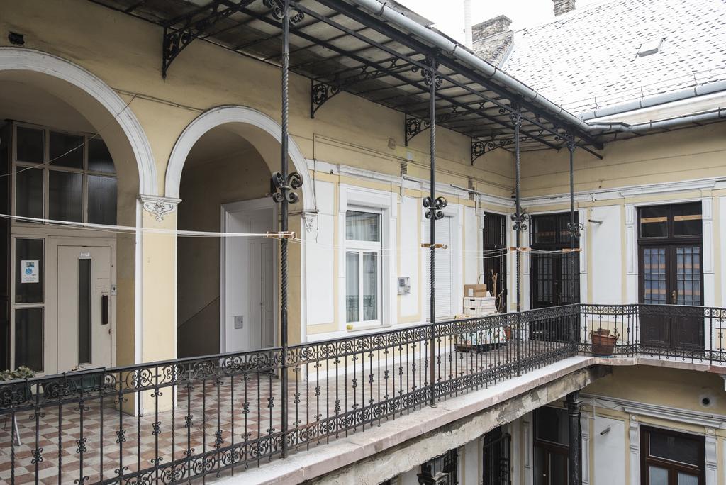 All In Apartman III. Budapest Bagian luar foto